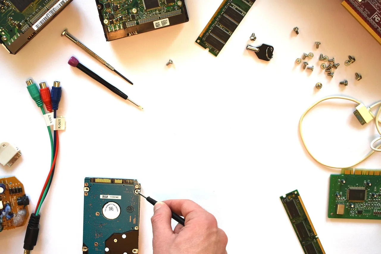 hardware, computer, repair, service, computer service, technology, electronics, pc, work, engineer, workplace, job, working, chipset, design, flat lay, flatlay, professional, hardware, hardware, hardware, hardware, hardware, repair, repair, computer service, engineer, chipset. Appliance repair startup: reading the market first